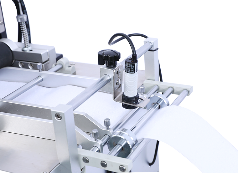 Computergesteuerte Bandschneidemaschine (runde Ecke) JM-130R